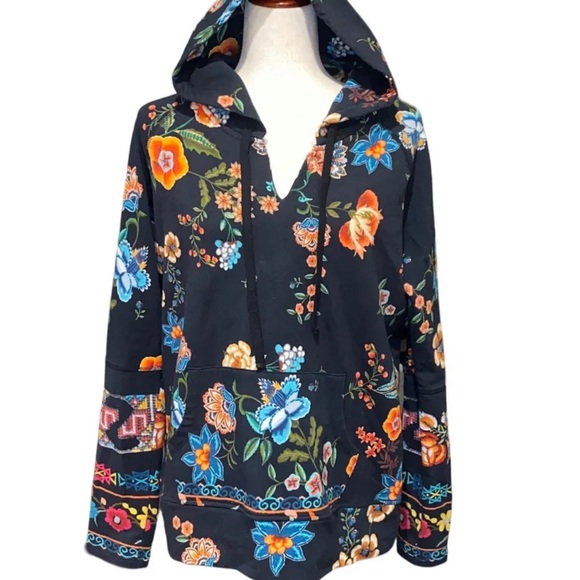 Johnny Was Tops - Johnny was Ardell pullover hoodie in size medium